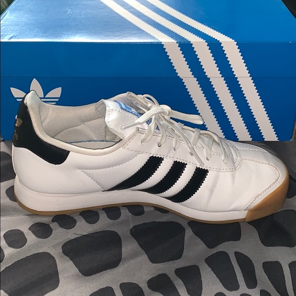 Samoa Adidas Sneakers - Picture 2 of 2